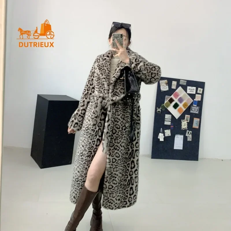 2024 Winter New Fur Coat for Women, Extended Genuine Leather Fur Leopard Print Loose Silhouette Jacket for Warm Street Shooting