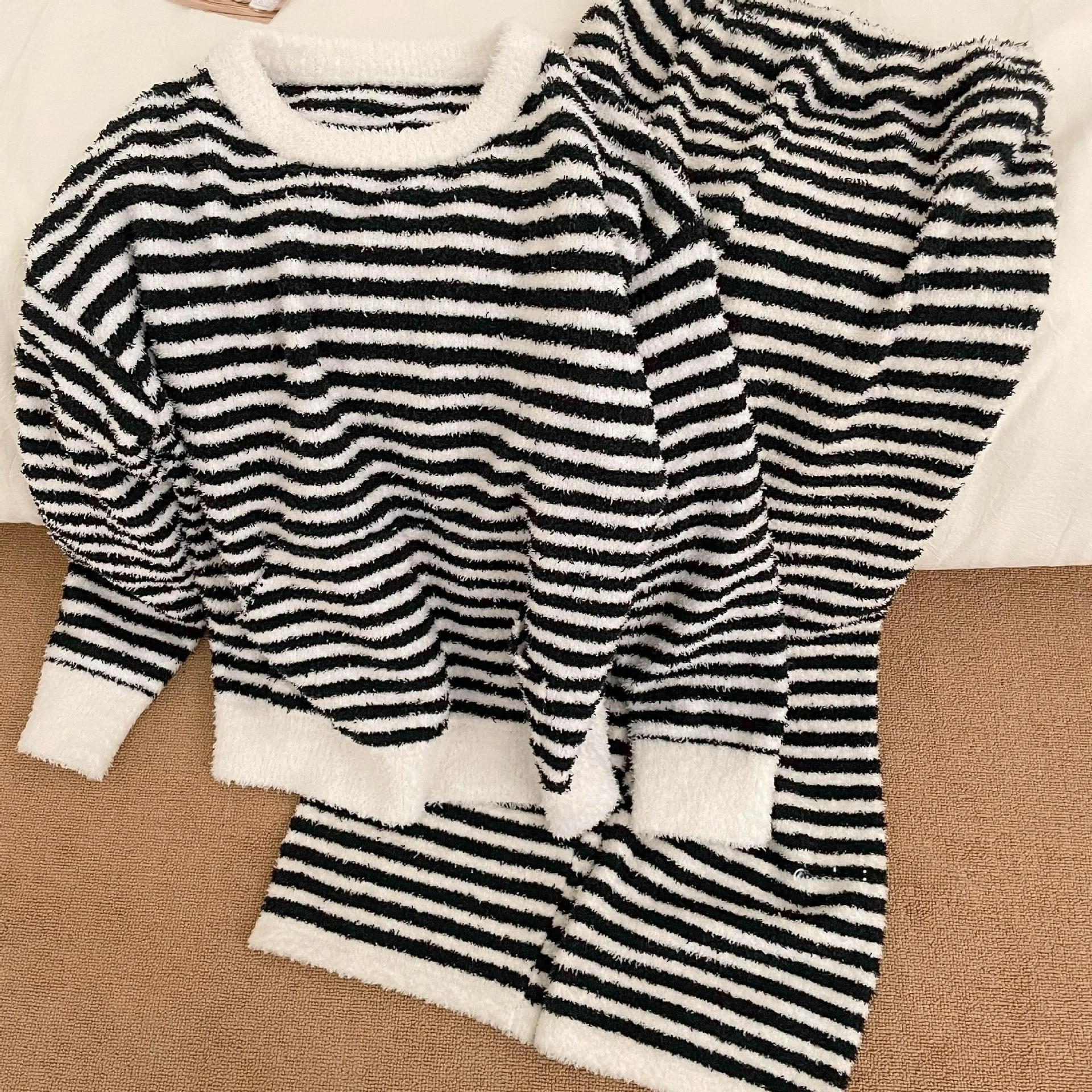 

Elegant Black White Striped Coral Fleece Women's Sleepwear round Neck Pullover Thickened Home Clothes Set Winter Season