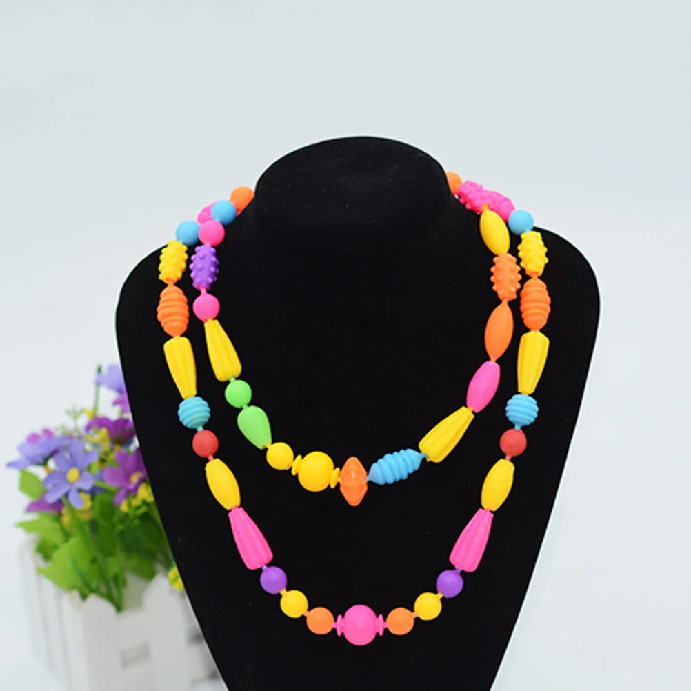 

Box of Colorful DIY Plastic Beads Set for Girls Bracelet Necklace Making Craft Kit Portable Storage Case Plastic Beads