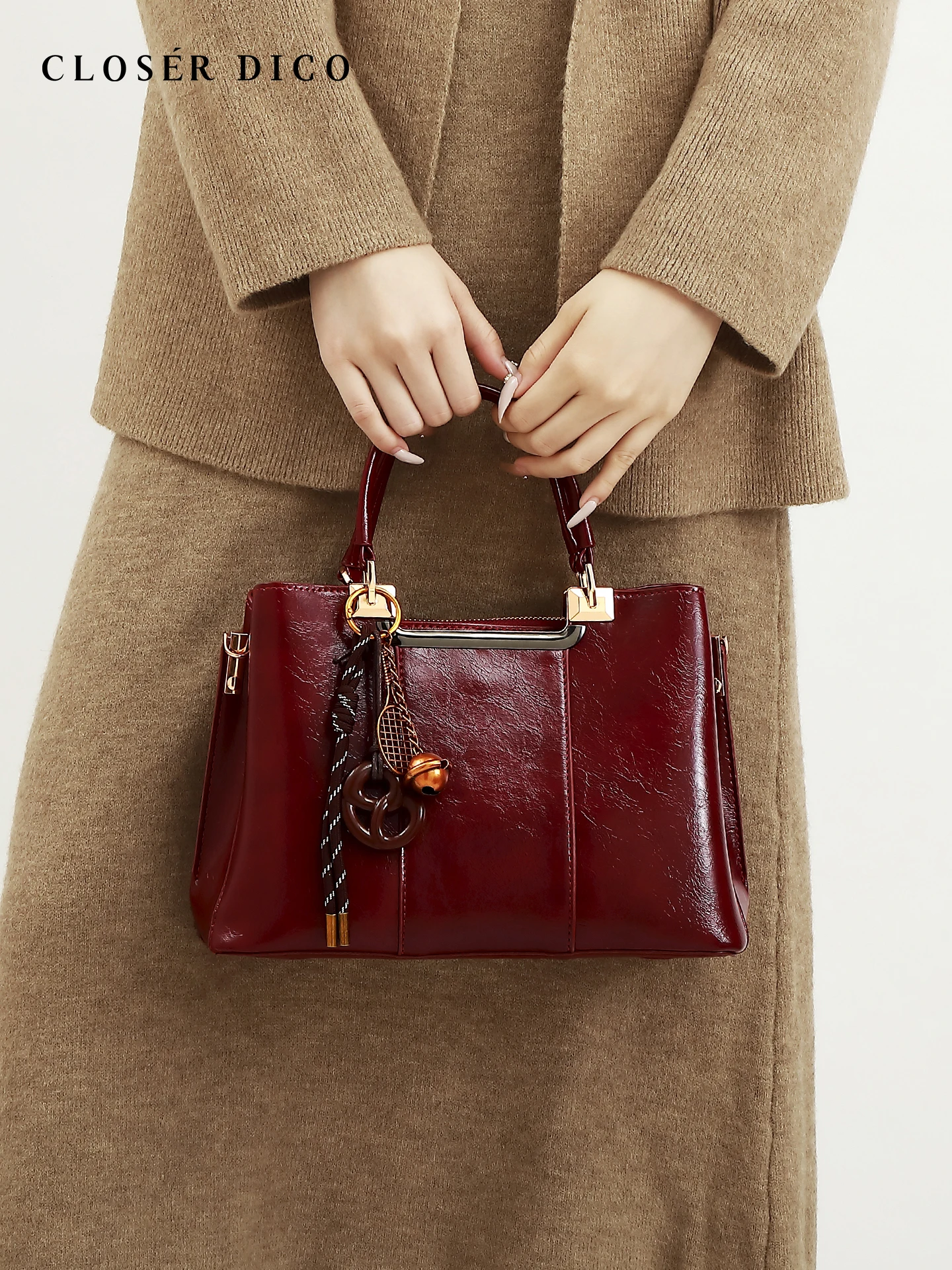 sac-de-mariage-retro-grande-taille-pour-maman-nouveau-sac-a-main-mi-saison-2026-sac-rouge-polyvalent-sac-de-banquet-de-mariage-pour-grand-mere-en-cuir-pu-souple