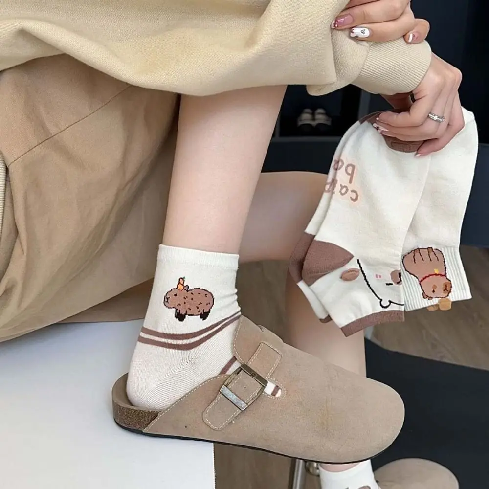 Atmungsaktive Streifen Capybara Kurze Röhre Socken Brief Lustige Baumwolle Söckchen Sommer Strumpfwaren frauen Cartoon Socken Mädchen