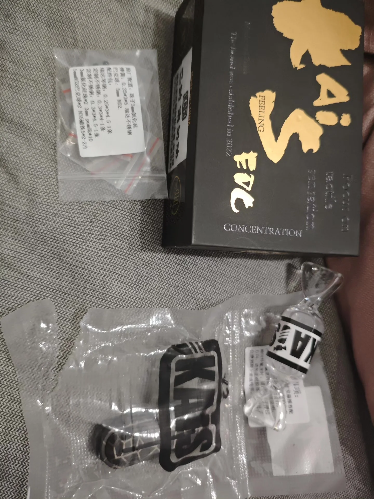 Used EDC Kais Ruyi RS push brand titanium alloy DLC black plating + zirconium alloy main body decompression toy