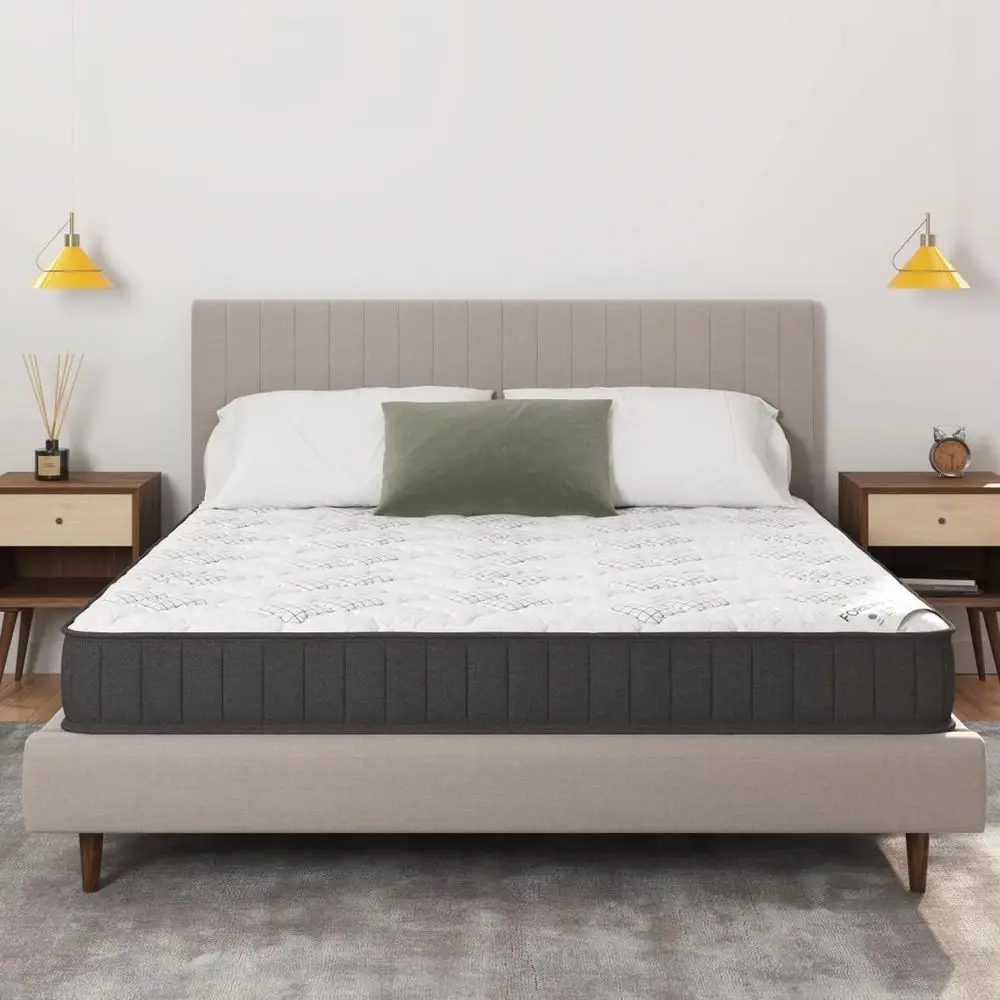 

Гибридный матрас средней жесткости с пружинами в чехле, произведенный в США, с пеной CertiPUR-US, в коробке