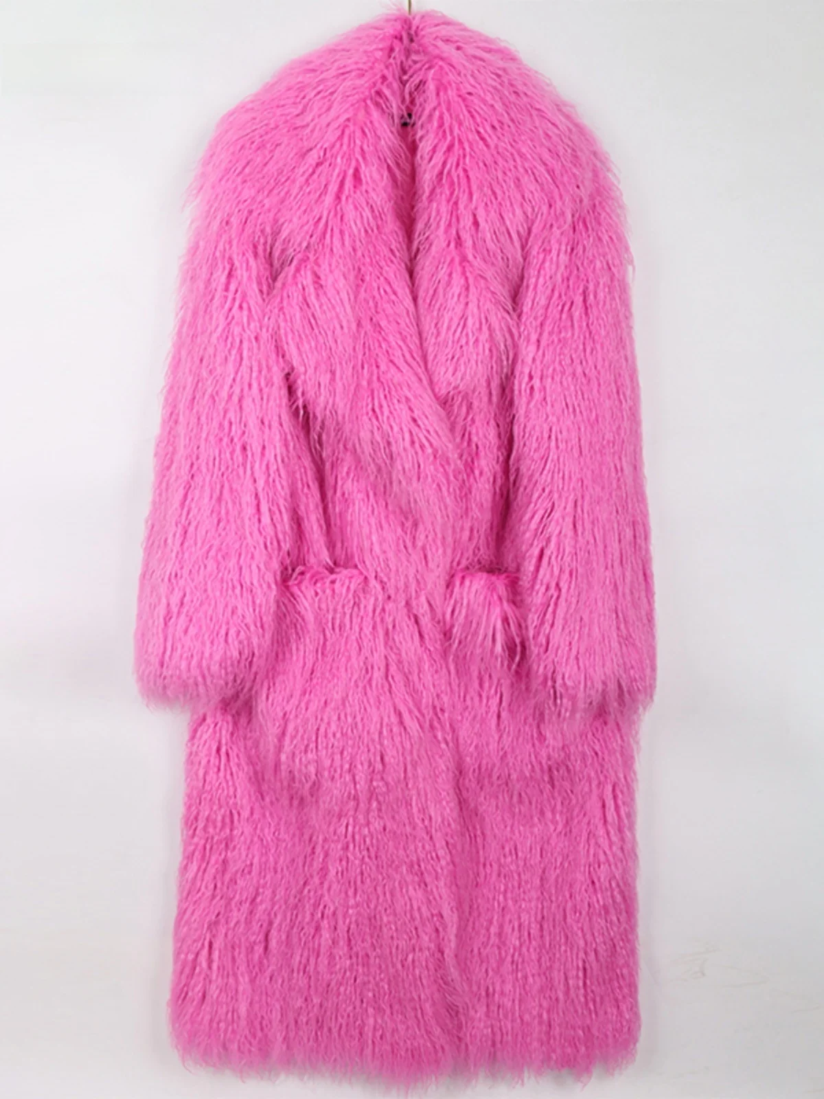 Eco-Friendly Pink Long Loose Women's Fur Coat with Large Pockets Fashionable Design Casual Outdoor Youthful Style