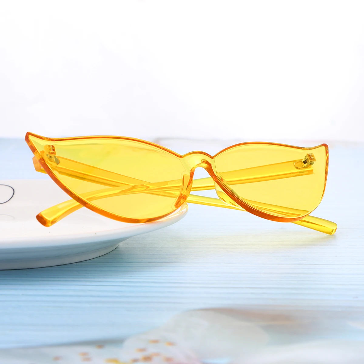 

Cat Eye Sunglasses Women Lightweight Premium Material Beach Eyewear Fashion Gifts Outdoor Activities