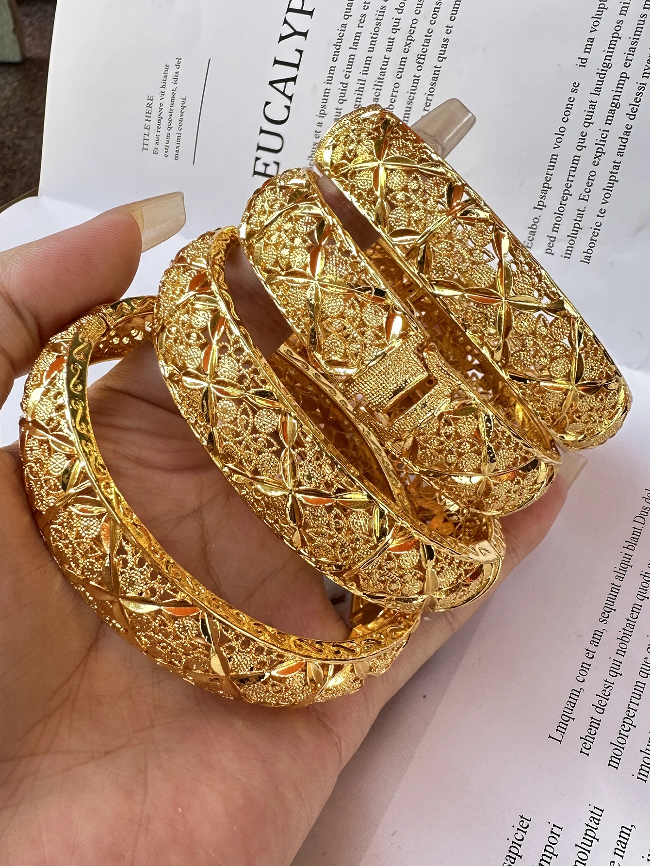 Dubai Gold Color Bangles For Women Gold Plated Indian African Hard Bracelets Charm Wedding Ethiopian Arabic Hand Jewelry Luxury
