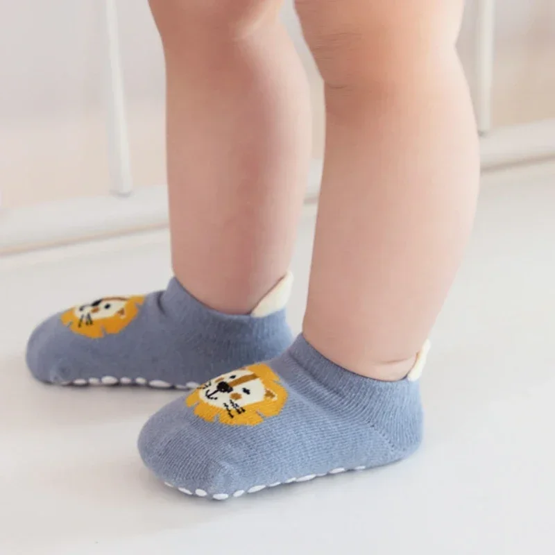 Chaussettes en coton respirantes pour enfants, motif animal de dessin animé mignon, chaussettes confortables pour bébé, chaussettes de sol non lumineuses, 1 paire