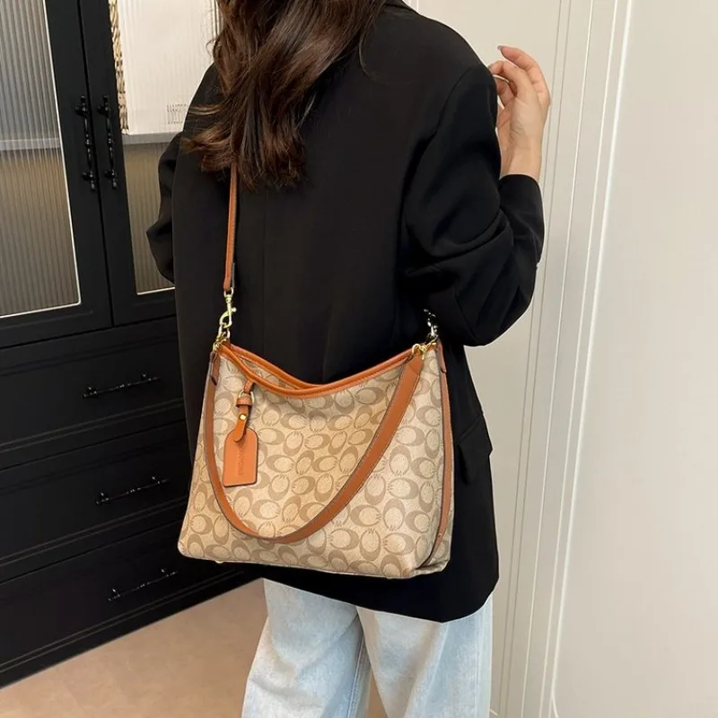 

Elegant Quilted Pillow Underarm Bag For Ladies Soft Luxurious Shoulder Bag For Evening Events And Special Occasions