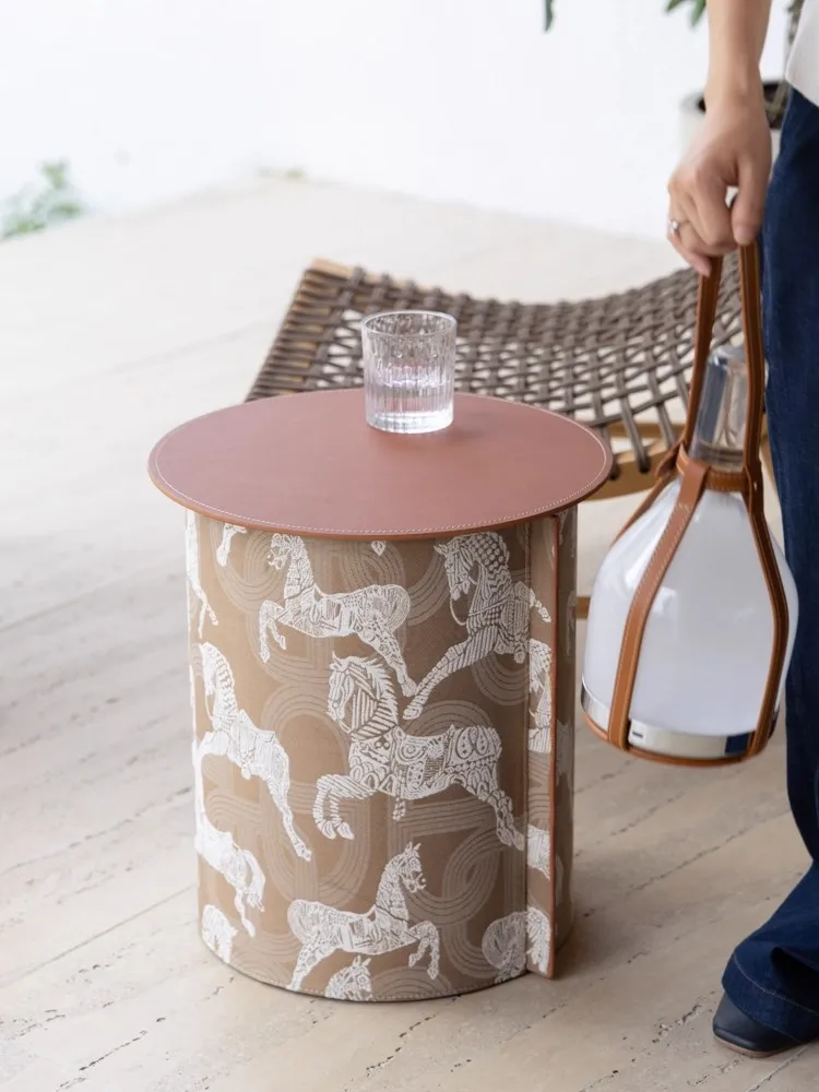 Advanced Artistic Creativity Royal Horses Stainless Steel Tea Table Home Use Bedroom Unique Design Storable Items Side Table