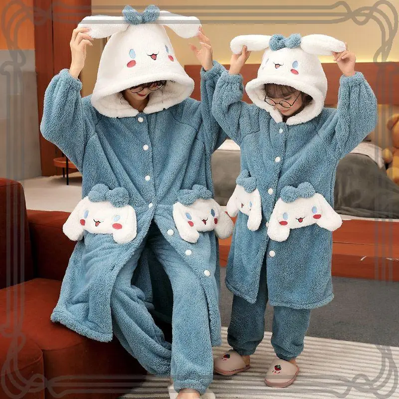 

Горячий комплект домашней одежды Hello Kitty, пижамы для девочек, кавайный повседневный утепленный фланелевой студенческий фланелевой рождественский подарок с героями мультфильмов, теплый зимний халат, новый