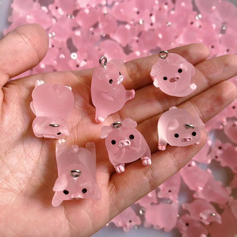 Wholesale 100pcs Kawaii 3D Pink Pig Charms Bulk Resin Crafts Pendant DIY Animal Earring Keychain Jewelry Make