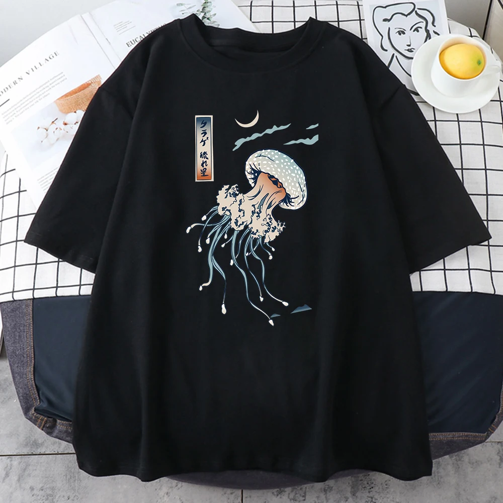 

Swimming Colorful Jellyfish Print Mens Short Sleeve Japanese Harajuku O-Neck Tops All-math Oversize Vintage Man Cotton T-Shirts