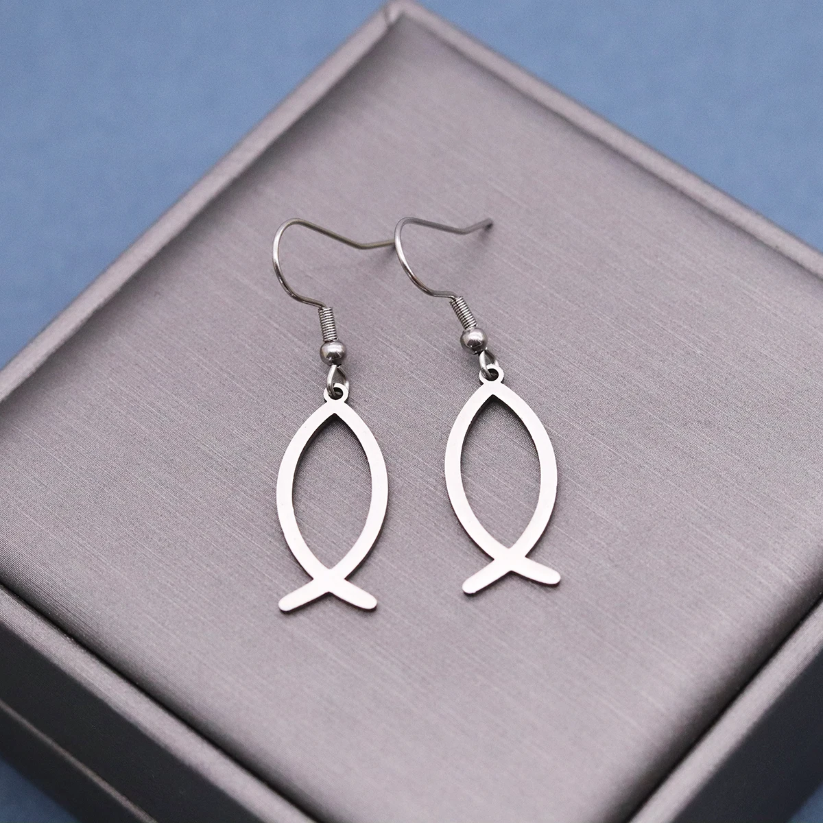 Kinitial Stainless Steel Christian Fish Dangle Hook Earrings Minimal Ichthys Symbol Cutout Drop Ear Jewelry Gift For Women