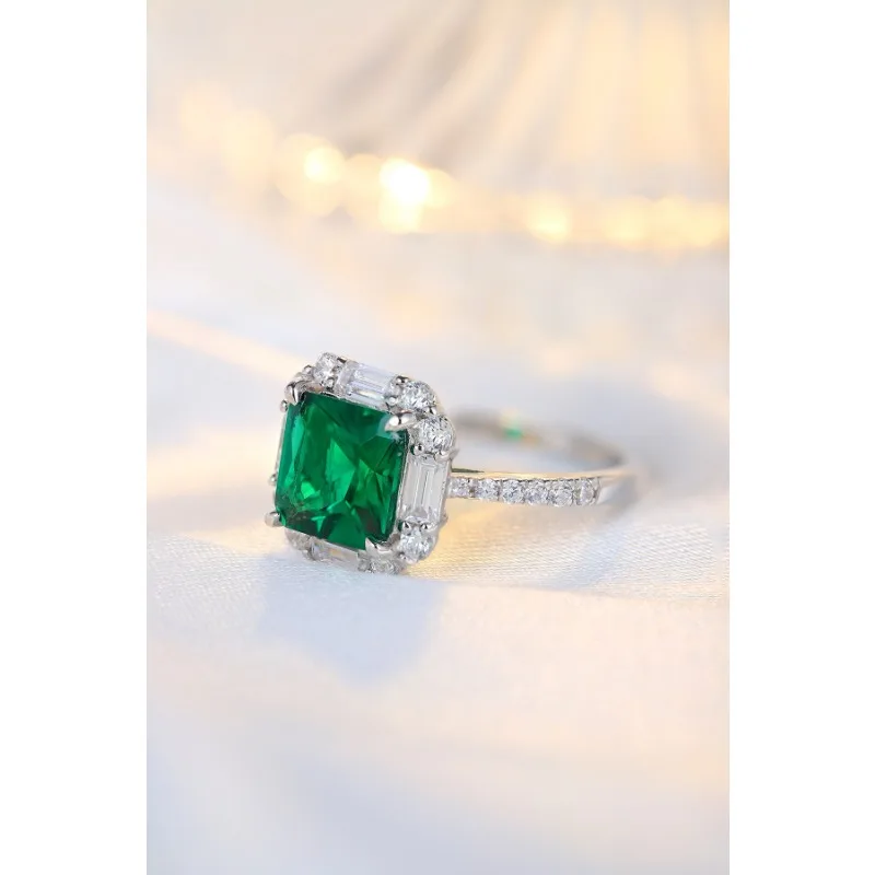 Ruihe New Luxury 925 Silver 2.11ct Lab Grown Emerald Simulated Diamond Ring for Women Couple Daily Office Jewelry