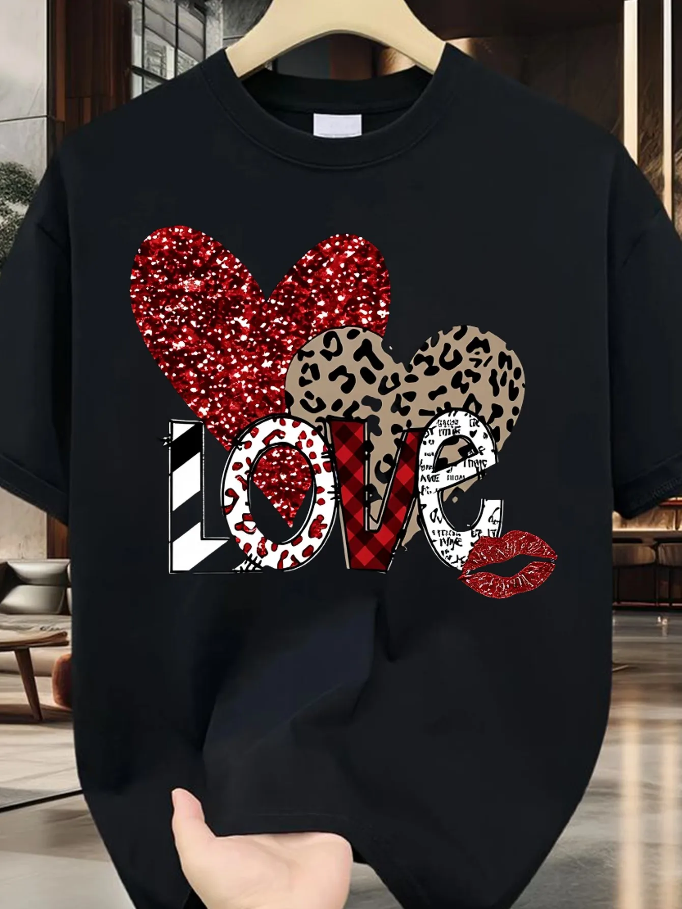 Men's & Women's Heart Print T-Shirt with Leopard & Striped Color Block Short Sleeve Blouse Top - Round Neck Casual Streetwear Suitable for Spring Summer Outfits, Machine Washable Daily Wear Dresser Essential for Year-Round Wardrobe