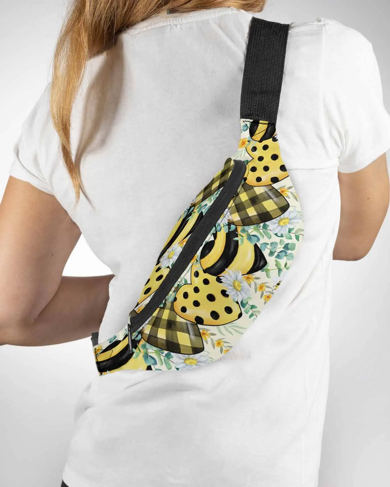 Watercolor Bees Eucalyptus Leaves Daisy Flowers Yellow Phone Belt Bag Wallet Pouch Waterproof Waist Bag Fanny Pack for Women Men