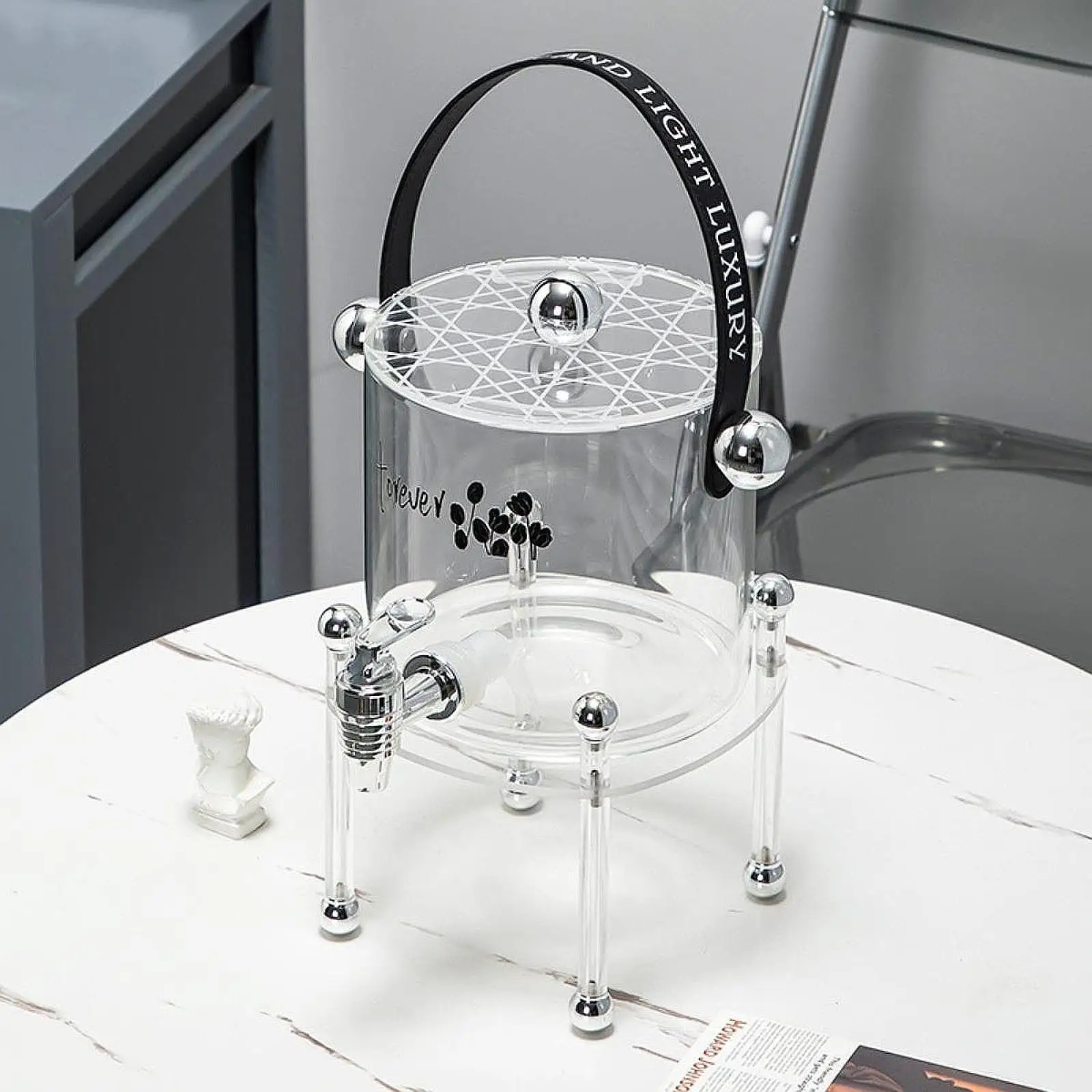 Modern Cold Water Dispenser with Spigot Large Capacity Lemonade Jug for Daily Use Family Party Event