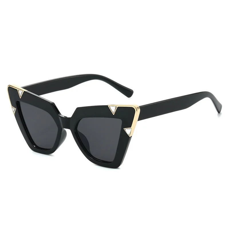 Neue Persönliche Cat-Eye-Sonnenbrille für Damen Große Hip-Hop Luxus-Diamantbrille UV400 Modische Party-Reise-Urlaubs-Brillen Oculos