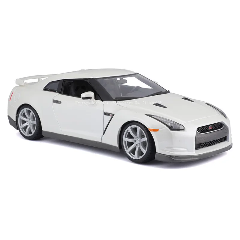 Bburago 1:18 2009 Nissan GT-R R35 Nissan Ares GTR alloy luxury car die-casting car model toy collection gift