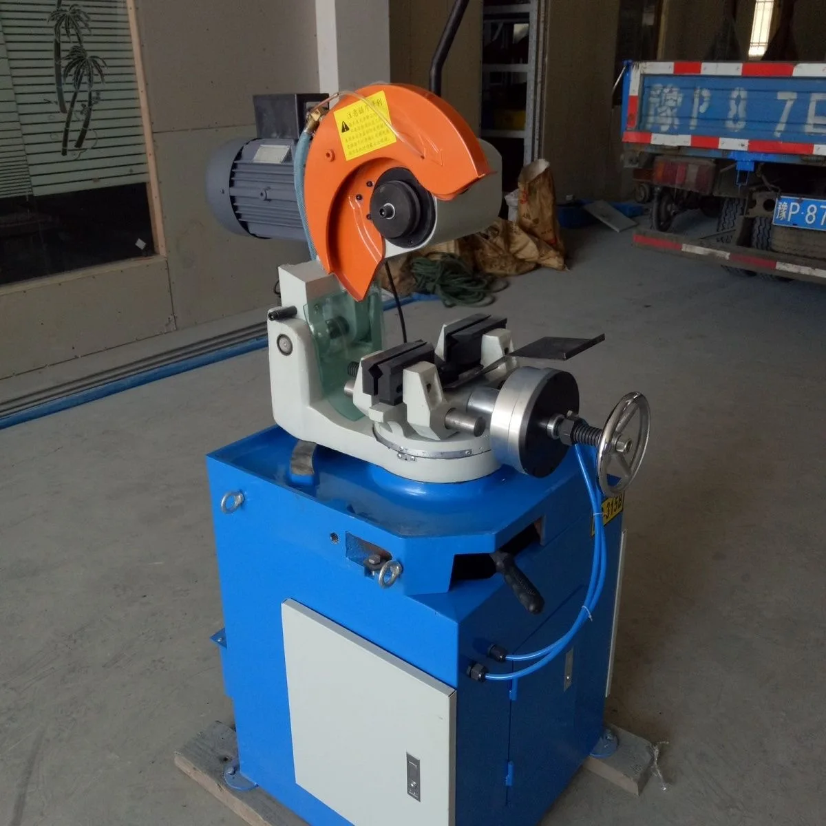 Cost-effective manual steel pipe cutting machine cold sawing machine