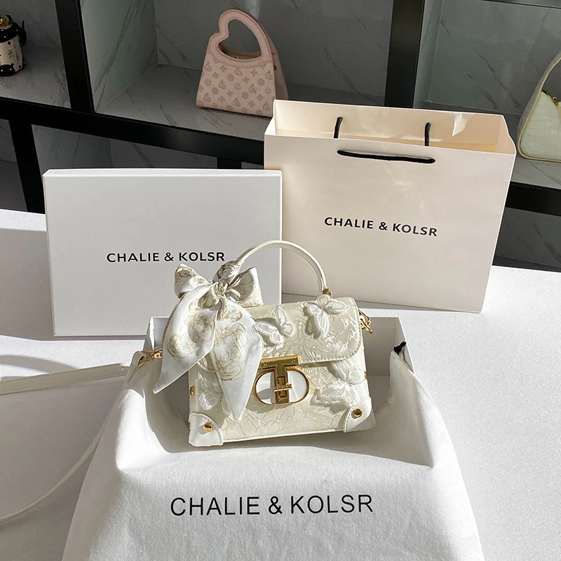 

Popular Ballet-Style Box Bag, Autumn and Winter Fashion Embroidered Small Square Bag