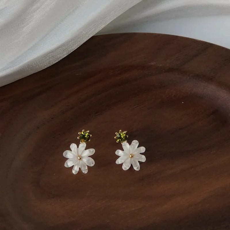 Frühling neue süße Gänseblümchen Blume Ohr stecker für Frauen süße Muschel Emaille versilbert Ohrringe koreanischen Temperament Schmuck – Detail 15