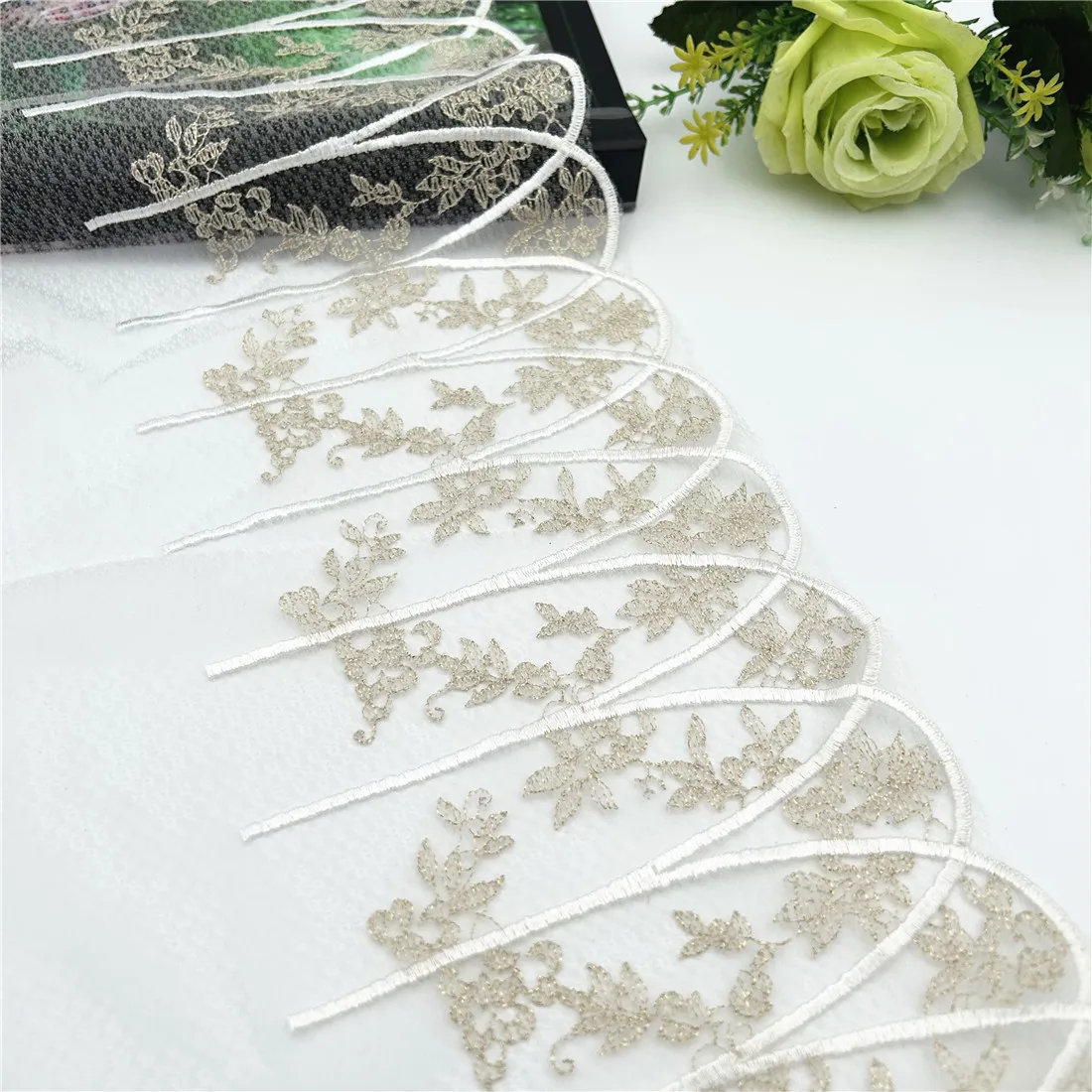 3y/lot Width 22.50cm White Gold Embroidery Lace Trim No-Elastic Clothing Accessories Dress Sewing Applique Costume Lace Fabric