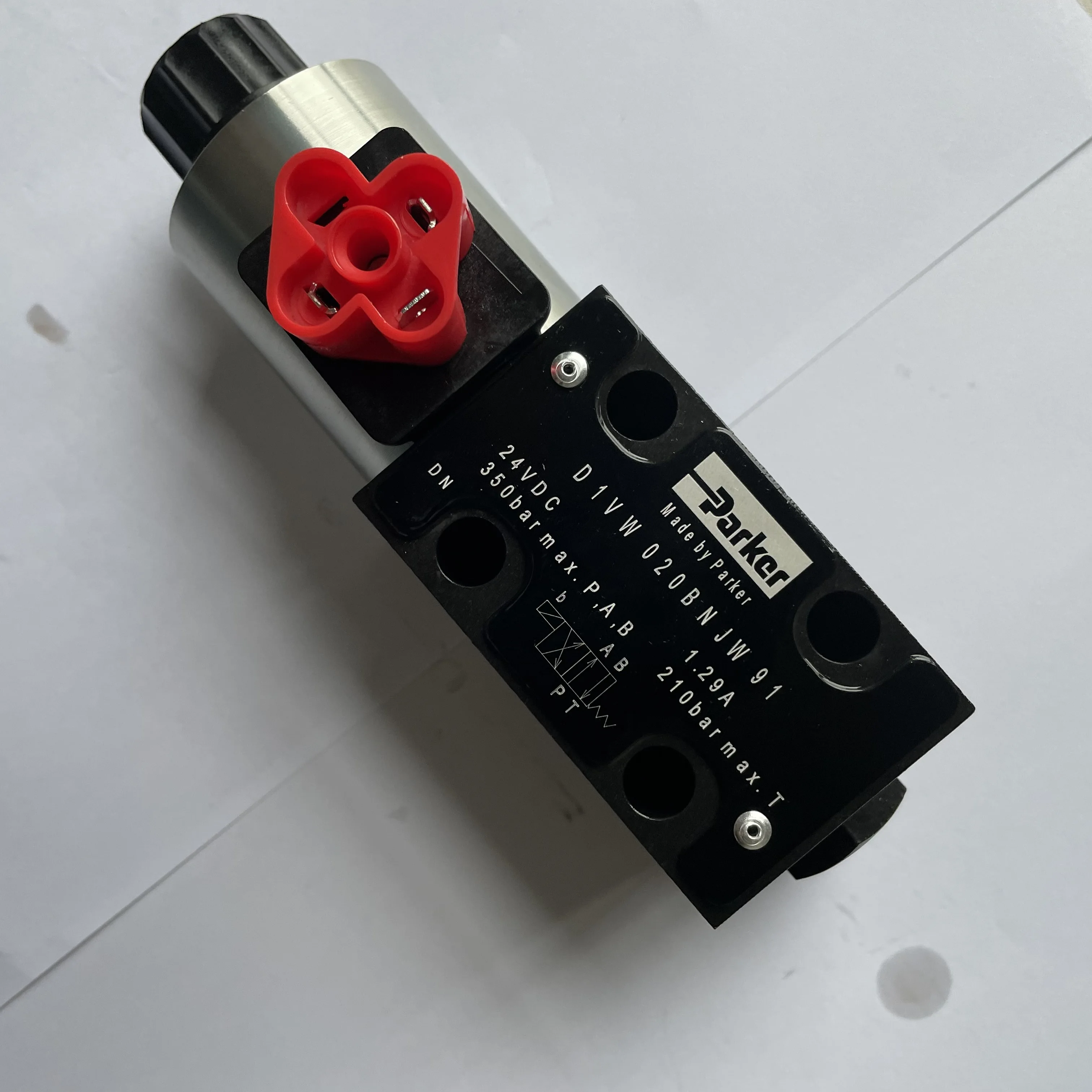 Analog Hydraulic Solenoid Valve D1VW020BNJW Flow Control Valve with Hand Pressure