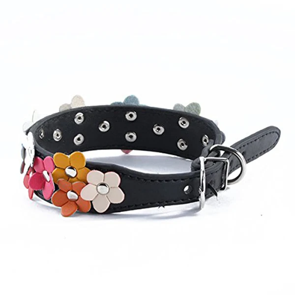 

Durable PU Pet Dog Cat Collar Adjustable Size M 30-36cm 1181-1417inch Black Flower Decor Alloy Buckle D Ring Pet Collar