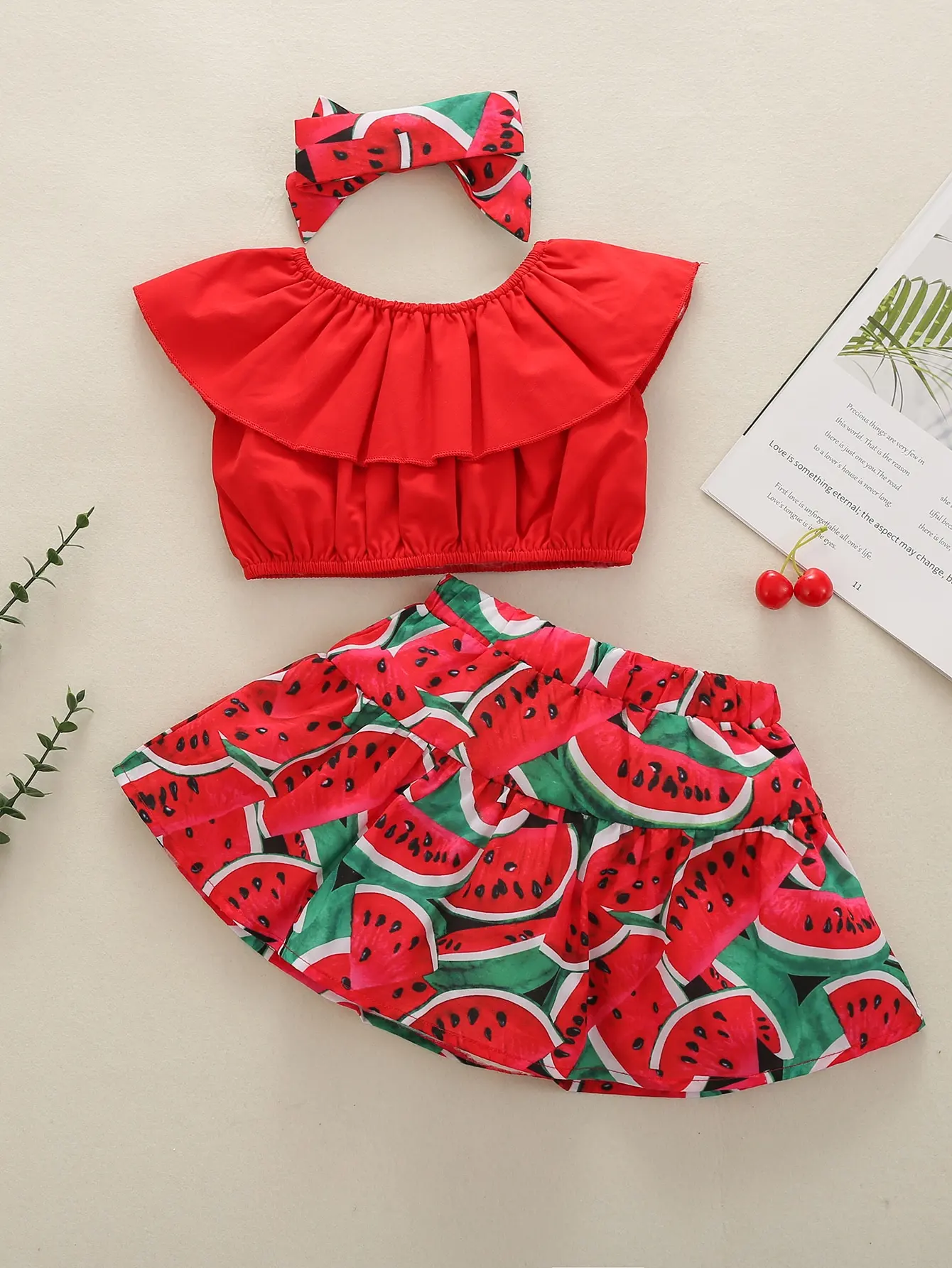 Baby summer casual, comfortable, sweet and lovely suit skirt