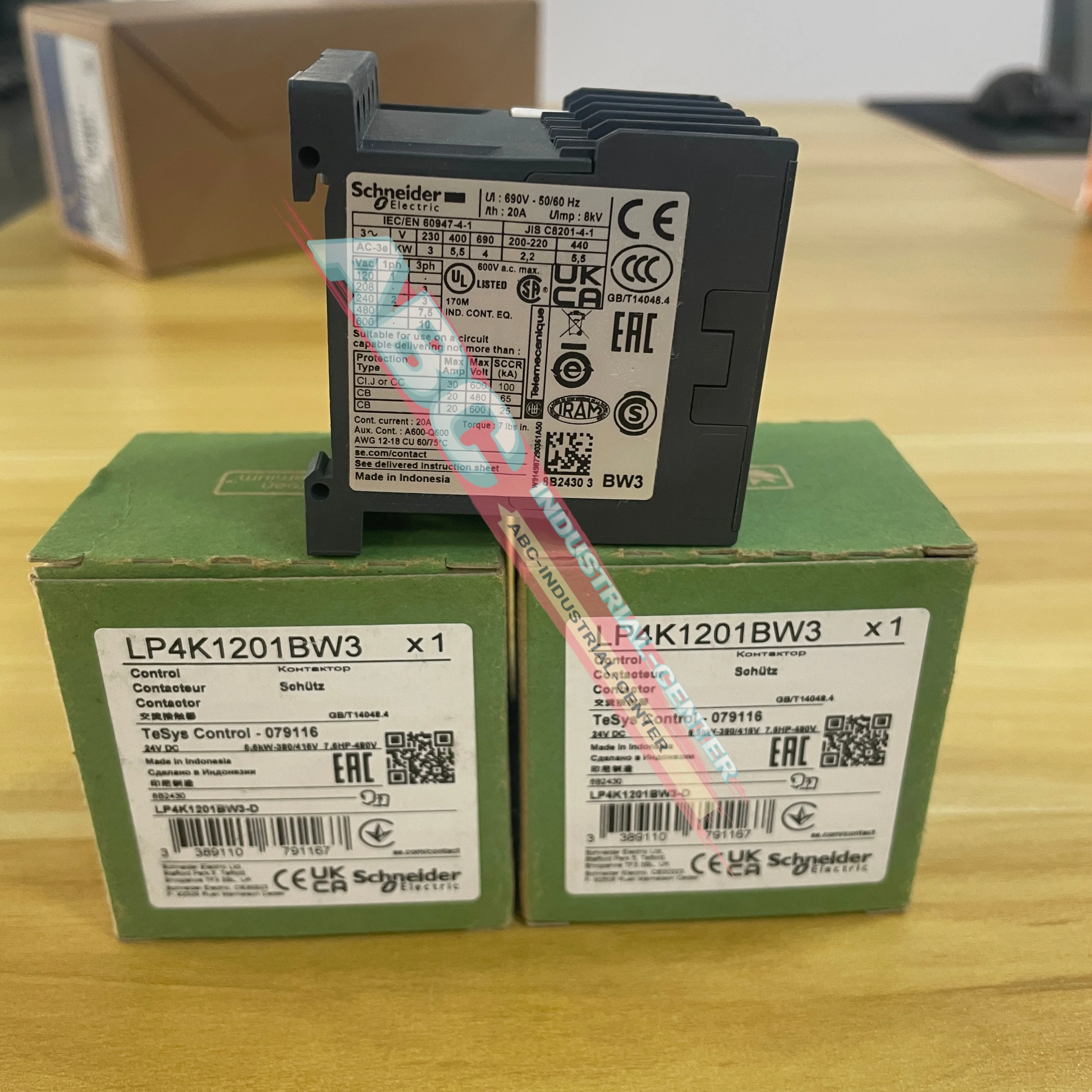 LP4K1201BW3  AC contactor brand new