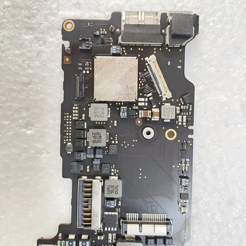 Original A1465 Motherboard For MacBook Air 11