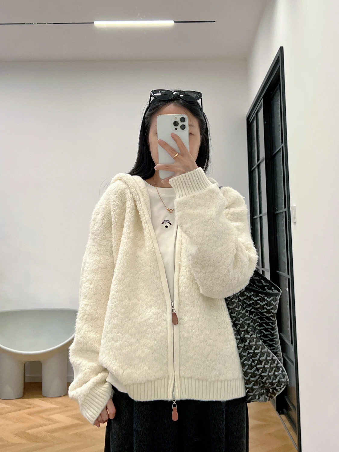 

Утепленный вязаный кардиган-свитер женский зимний свободный на молнии с длинными рукавами однотонный теплый пуловер