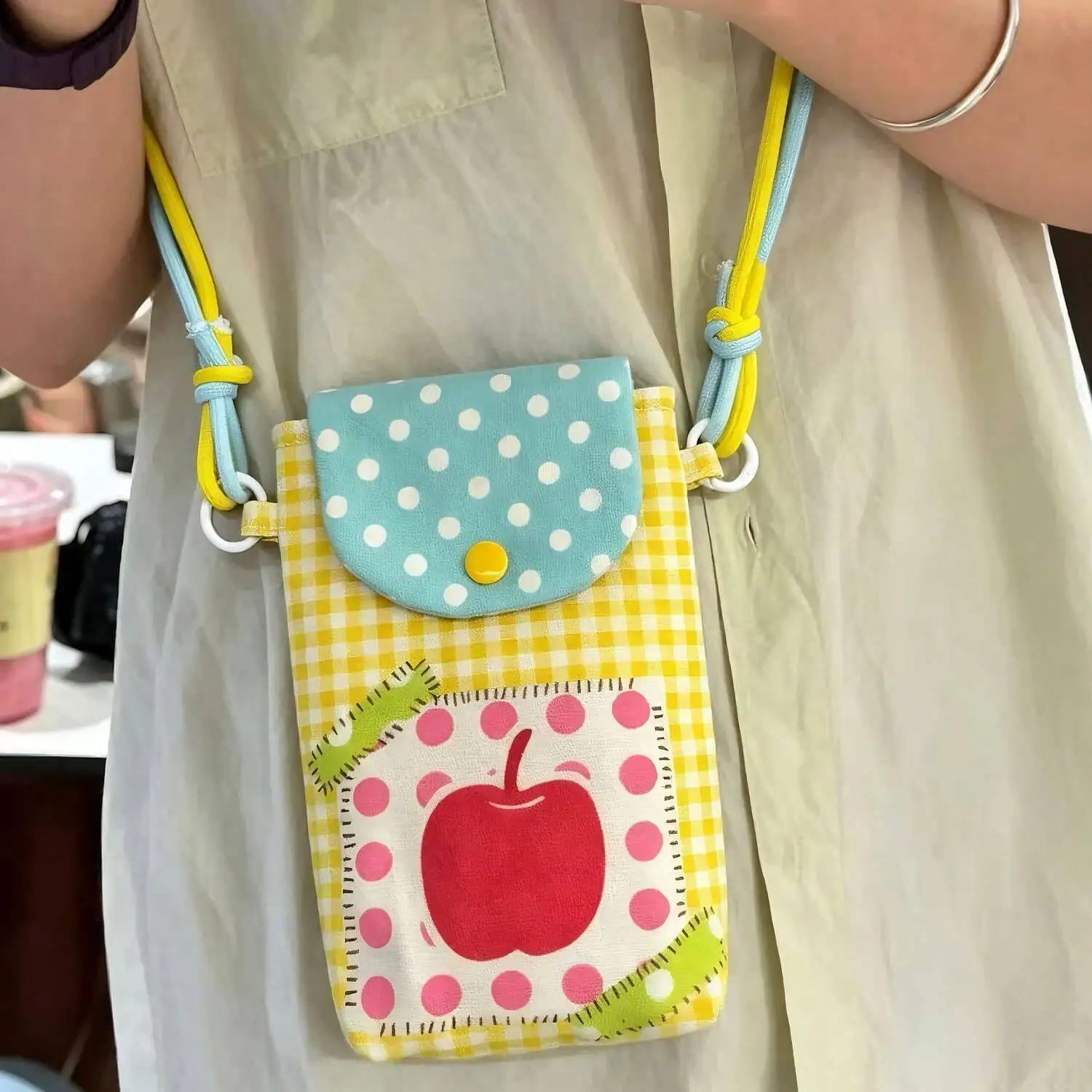 Cute Apple Pattern Color-Block Flip Phone Bag, Simple Plaid Patchwork, Lightweight Single-Shoulder Crossbody Bag For Students