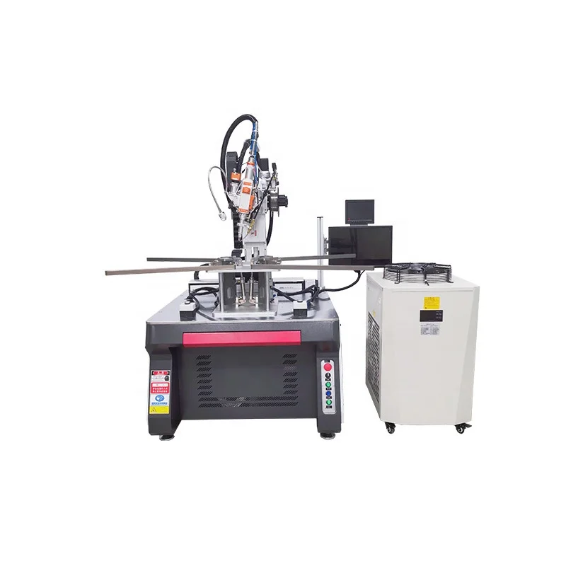 ماكينة لحام Ou Ke المحمولة باليد La ser متطلبات معدنية جديدة لآلة اللحام البصرية 5in1