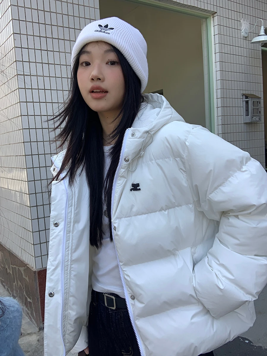 ホワイトダックダウンジャケット レディーススタイル 冬 2025 新作 ユニーク 美しい 小さいサイズ アウター レッド セレブリティ ミュージアム