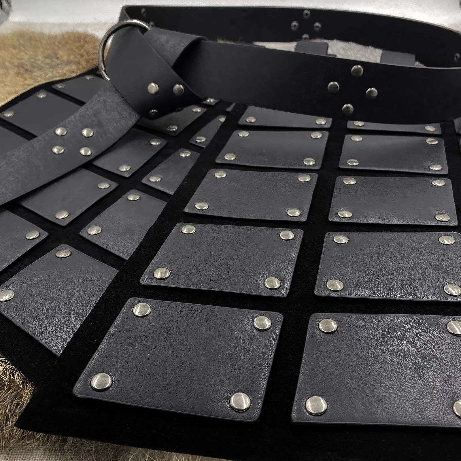 Falda romana de gladiador colgante en la cintura con armadura de cuero en relieve Retro de caballero guerrero Medieval europeo