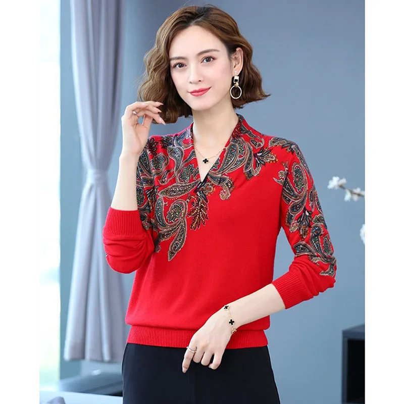 Autumn Winter New Middle-aged Elderly Mother's Pullover Sweater Women's Loose V-neck Wild Bottoming Shirt Knit Sweater Female