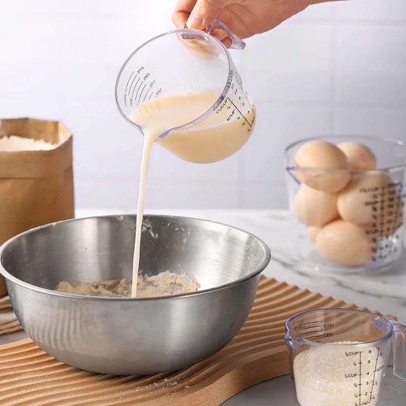 

1pcs Measuring Cup Thickened Plastic Baking Milk Flour Egg Measuring Cup With Handle Transparent Kitchen Baking Tool