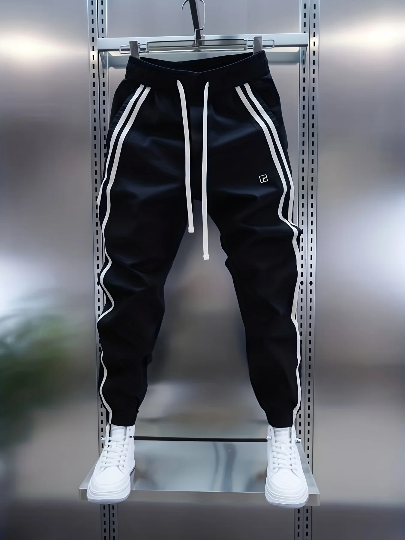 

Spring and Autumn Men's New Leg Tight Pants, Thin Breathable Sports Pants, Versatile Casual Pants, Elastic Waist Drawstring Desi