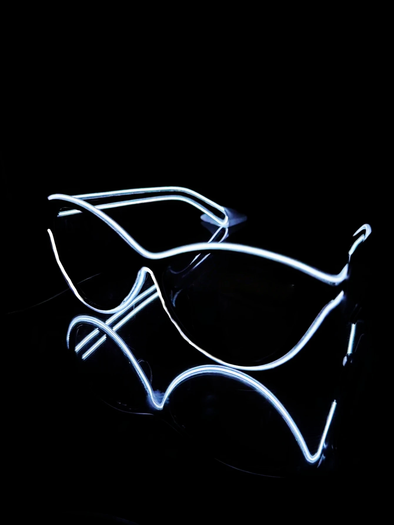 نظارات لاسلكية EL مضيئة ديسكو مضيئة LED على الإنترنت نظارات شمسية المشاهير بكسل KTV بار جو الحفل فلاش.