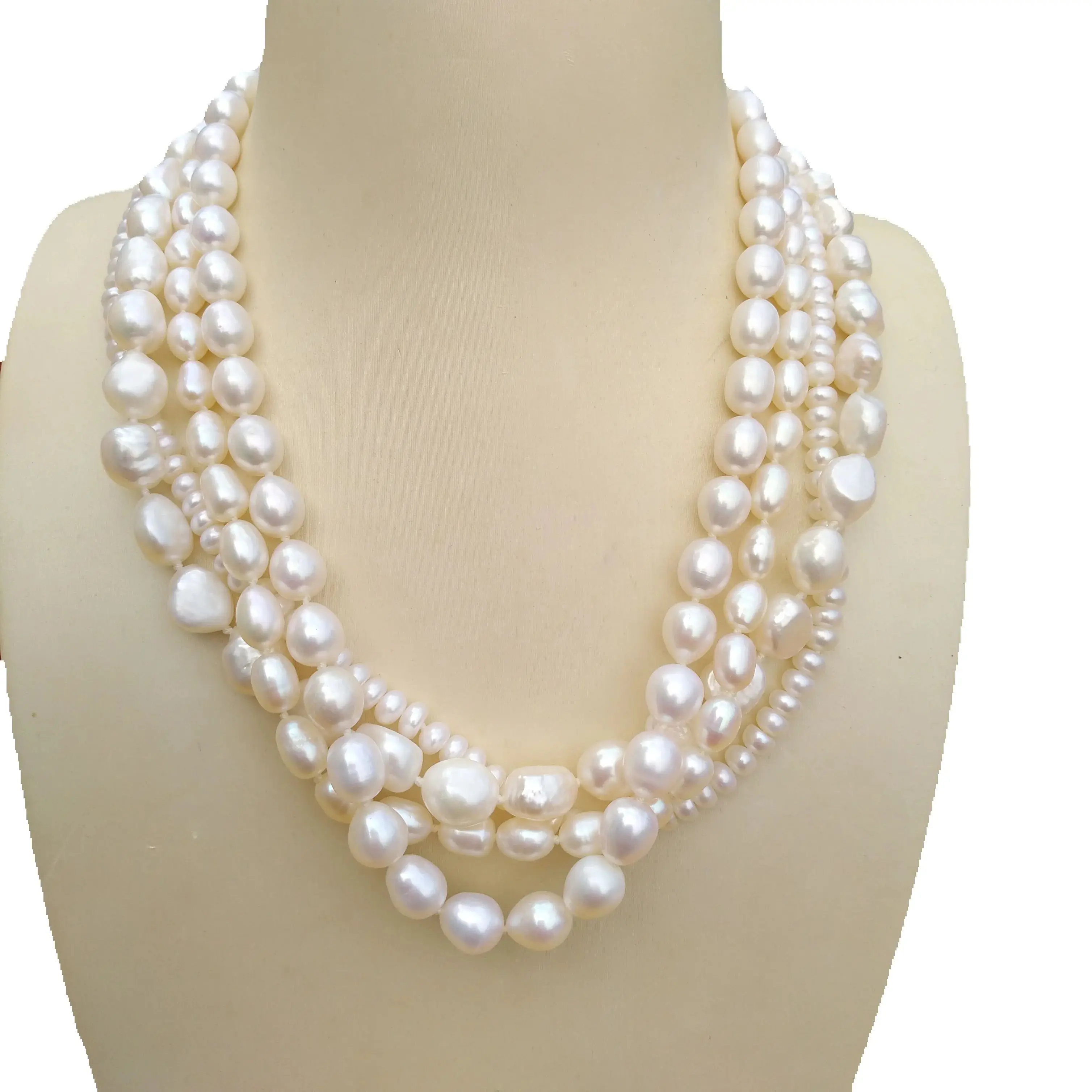 

Multiple shares Japanese AAA+ South Sea White Pearl Necklace Original Real shot photos, what you see is what you will receive.