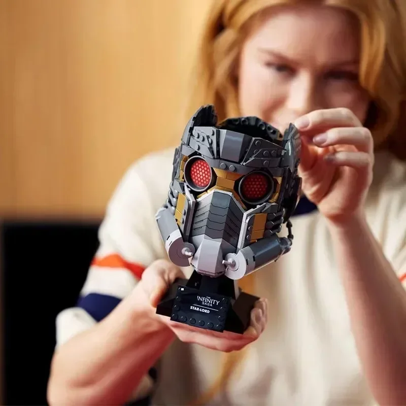 Giocattoli da costruzione modello casco Star-Lord adatti al regalo di compleanno 76251