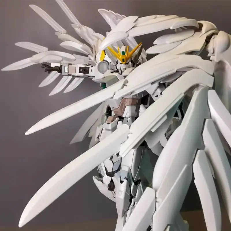 Daban Mg 1/100 Fix Snow White Wing Alloy Frame Action Figure Zestaw Modelarski do Składania Figurka Kolekcjonerska Ozdoba na Biurko Zabawka dla Chłopców