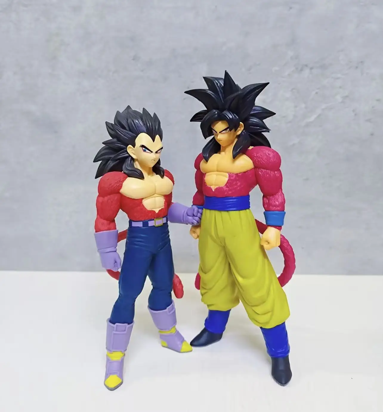 

В наличии: Оригинальная коллекционная фигурка Bandai Banpresto Solid Edge Works Dragon Ball GT Super Saiyan 4 Vegeta Son Goku