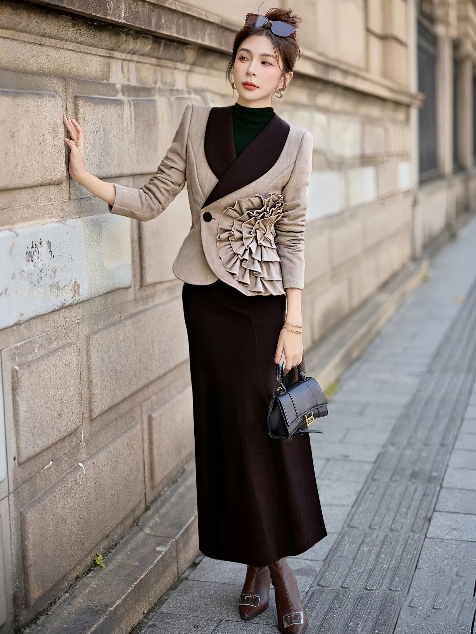 

Caramel Long Sleeve Fish Tail Half Skirt Set Women's Fashion Elegant Style Two-Piece Suit High Waist Polyester Fiber Spring A...