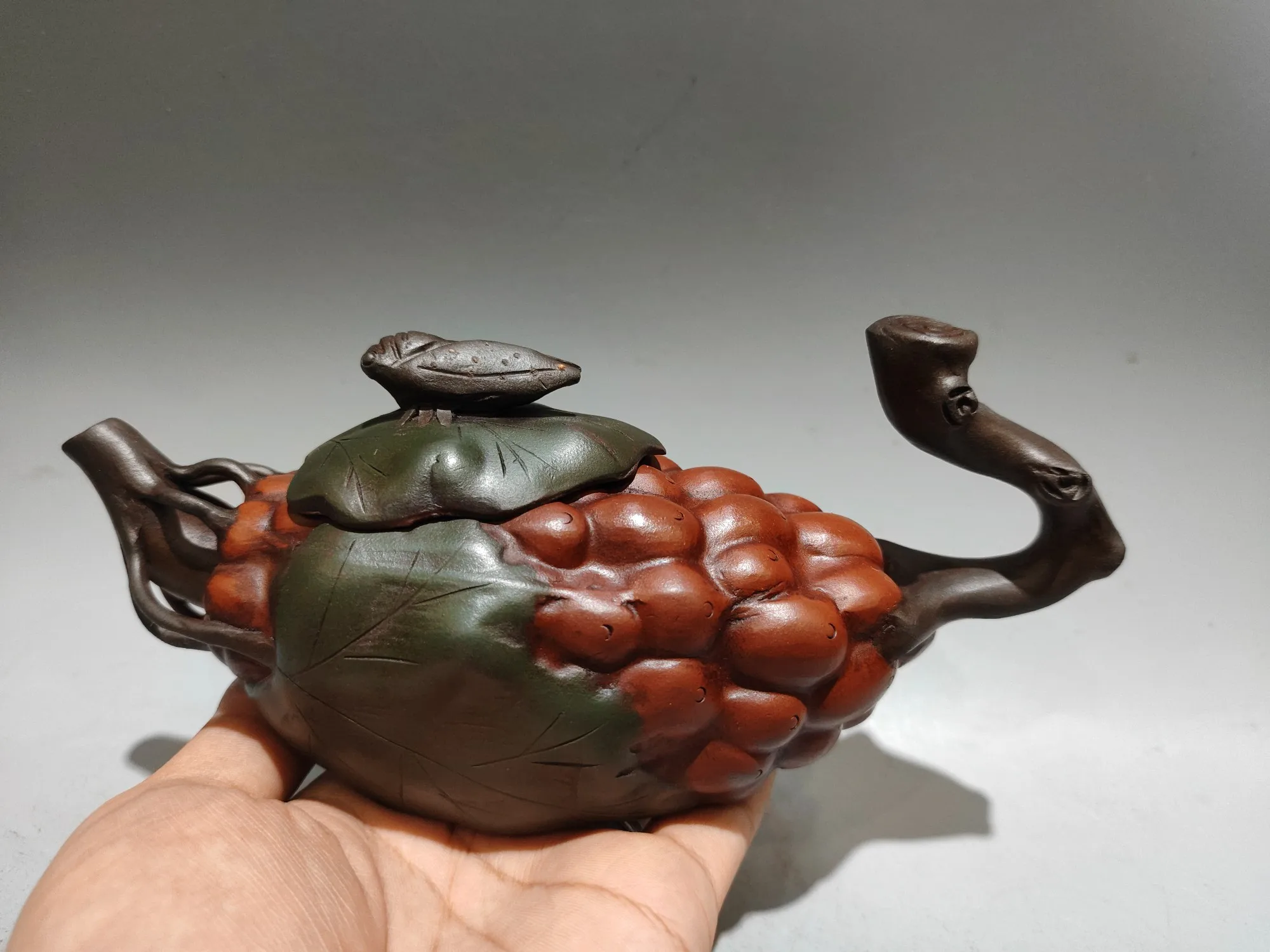 Purple Clay Teapot Old Red Mud Grape pot Golden Cicada Cover Fruit pot kettle Teapot Tea Ceremony Sample Tea