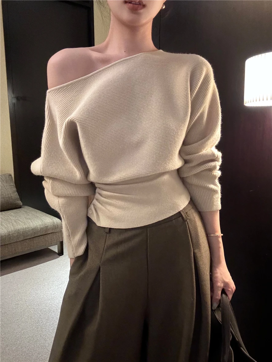 Long Sleeve Women Black Sexy One Shoulder Short Sweater New Fall Fashion Casual Knit Pullover Jumper pleated Slim Waist Chic Top