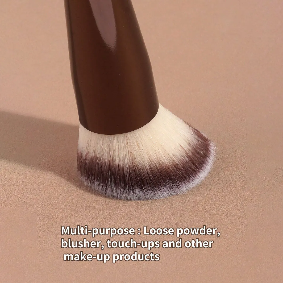 1Pc 전문 긴 알루미늄 튜브 메이크업 브러쉬, 더블 엔드 하이라이트 브러쉬 컨투어 브러쉬, 부드러운 섬유 및 스키가있는 메이크업 도구
