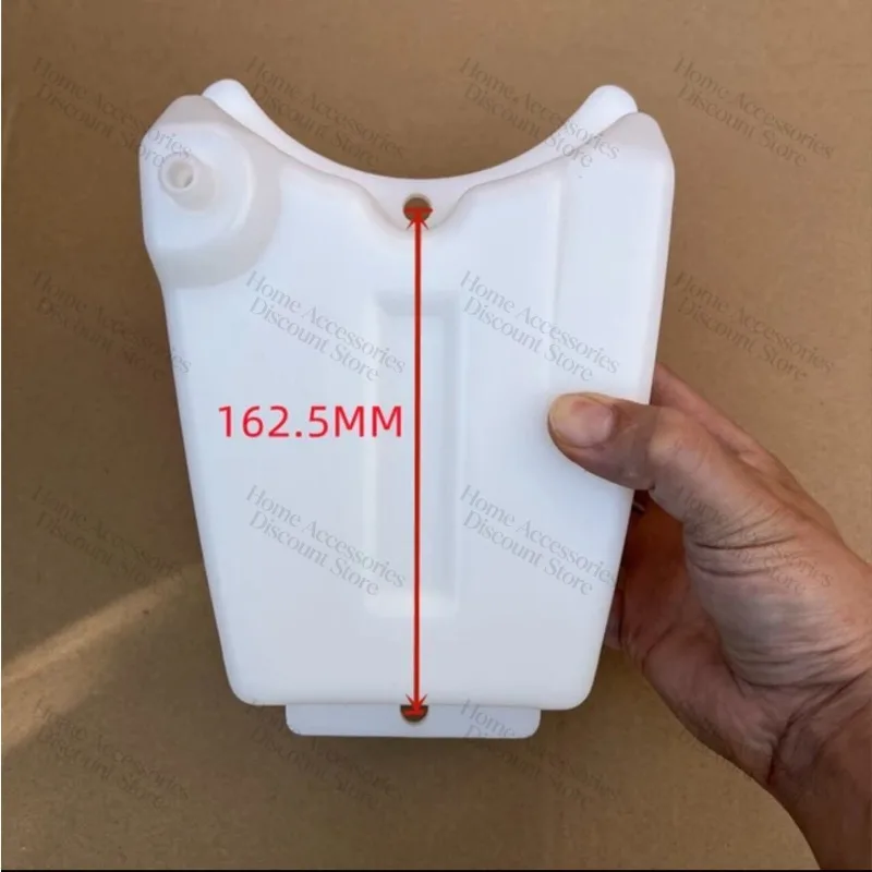 Suitable for Dongfa 2 Punch 3.5 Horsepower Mercury 2 Punch 3.3 Horsepower Outboard Engine with Built-in Plastic Fuel Tank